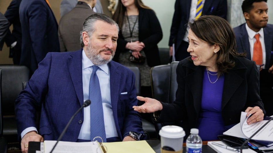 Congress may finally have a bipartisan path forward on college athletics with Cruz-Cantwell legislation Adelaide Schools